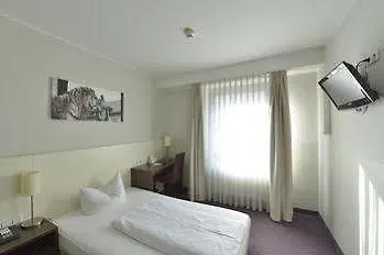 Dolomit Hotel Munich 2*,  Germany